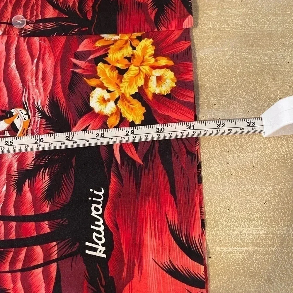 VINTAGE Hawaiian Button Up Shirt. Made in Hawaii.‎ 
Size: XL - Picture 6 of 9